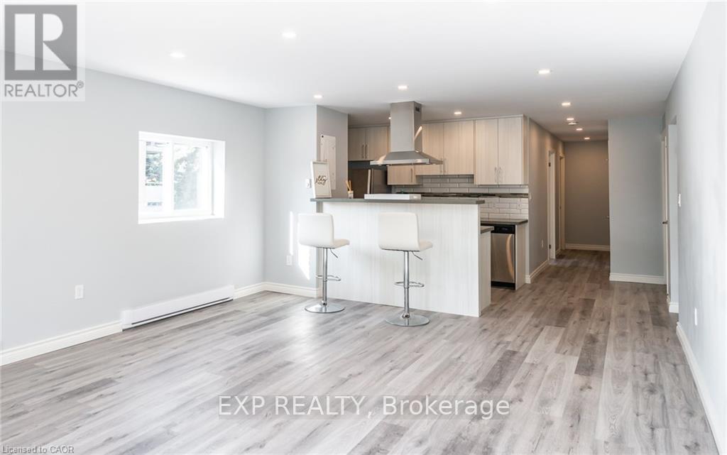 Photo 1 of 18 — 16 - 529 ELM STREET Unit 16, Port Colborne (Main Street), ON L3K5W6