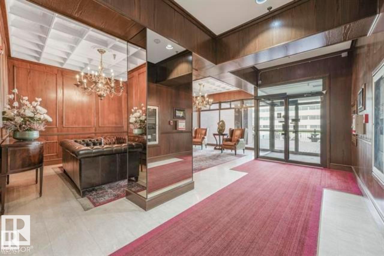 #1403 11503 100 AV NW