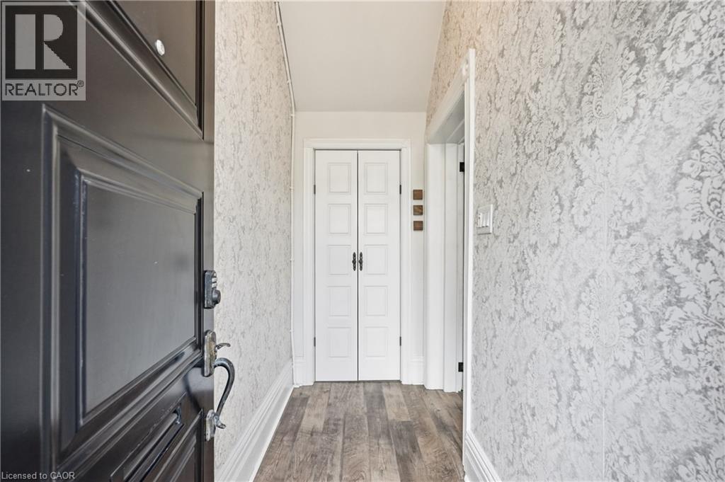 277 MAIN Street W