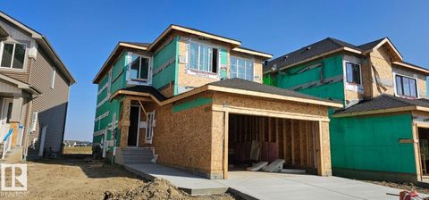 3 ROSA CR St. Albert AB T8N8B7