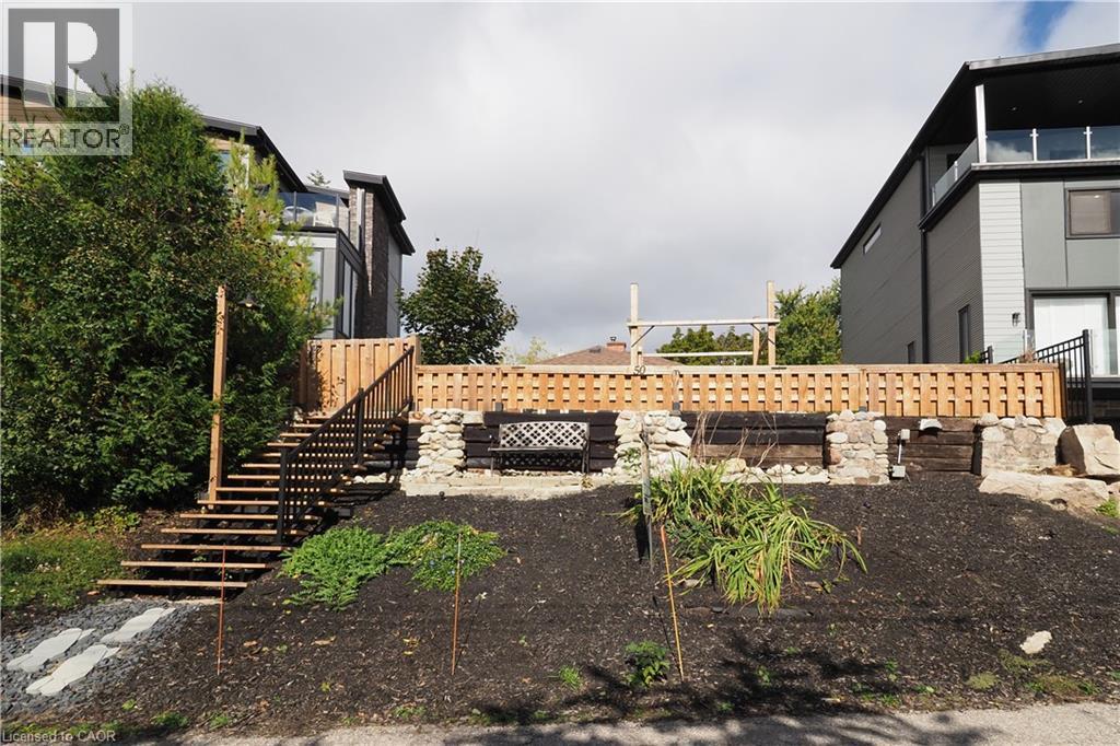 50 HOLLY Trail