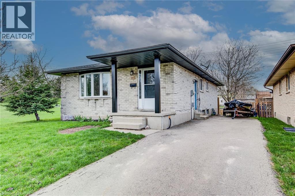 183 DINISON Crescent