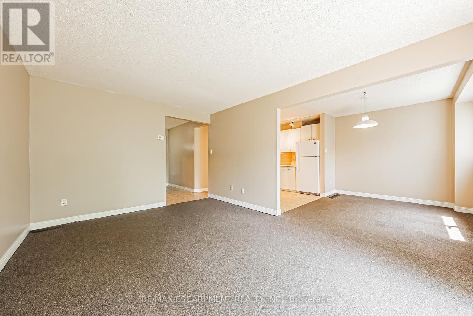 2 - 451 WOODVIEW ROAD