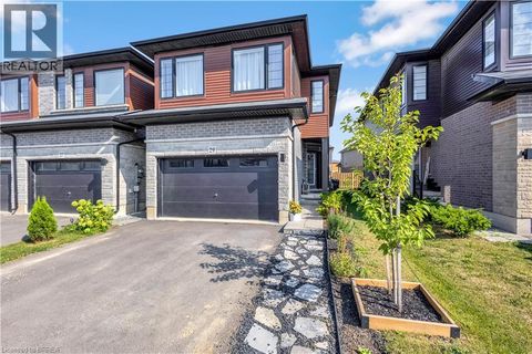29 BELLHOUSE Avenue Brantford ON N3T0T7