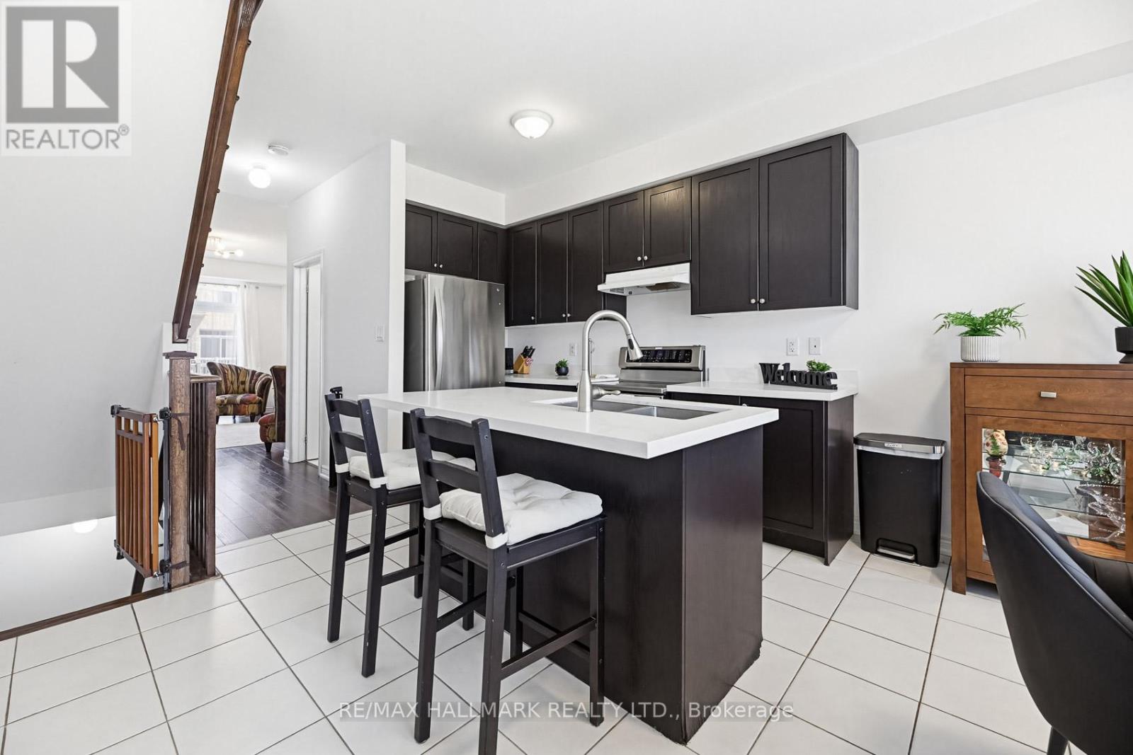60 BELANGER CRESCENT