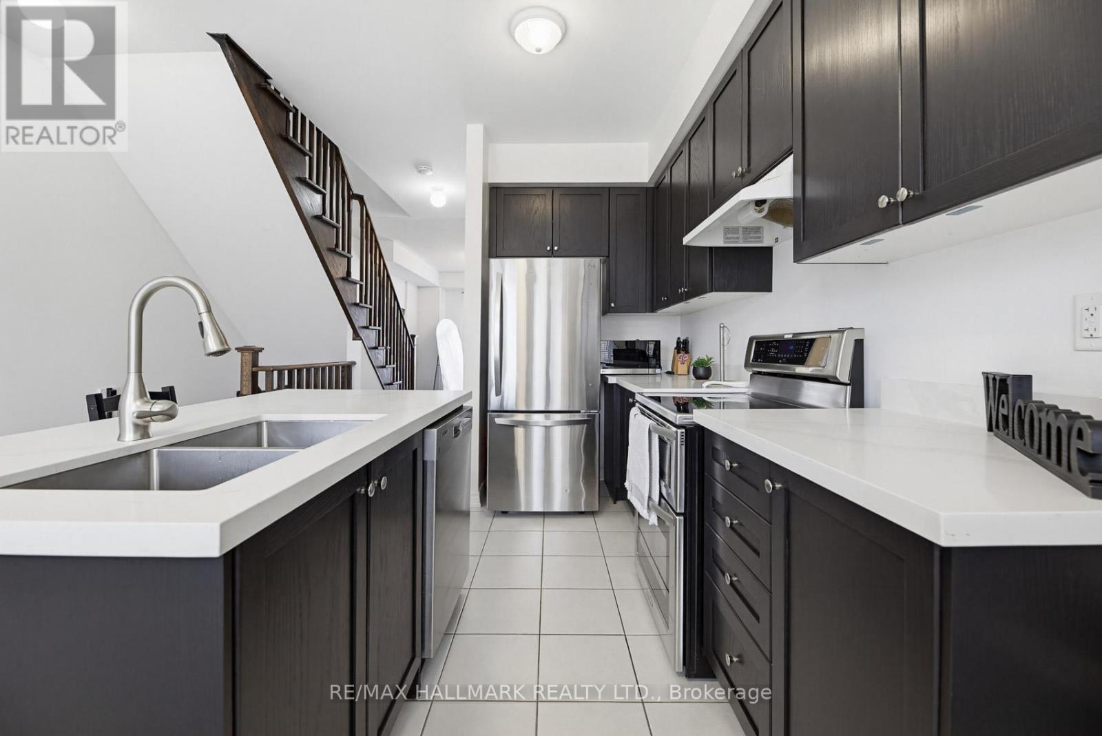 60 BELANGER CRESCENT