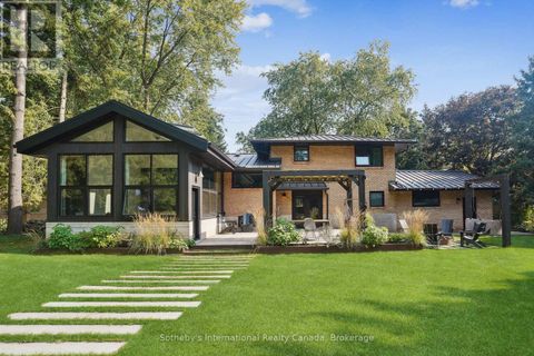 3 FOREST AVENUE Hamilton (Greensville) ON L9H6C1