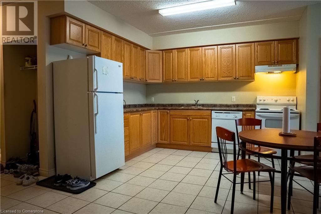 253 LESTER Street Unit# 8