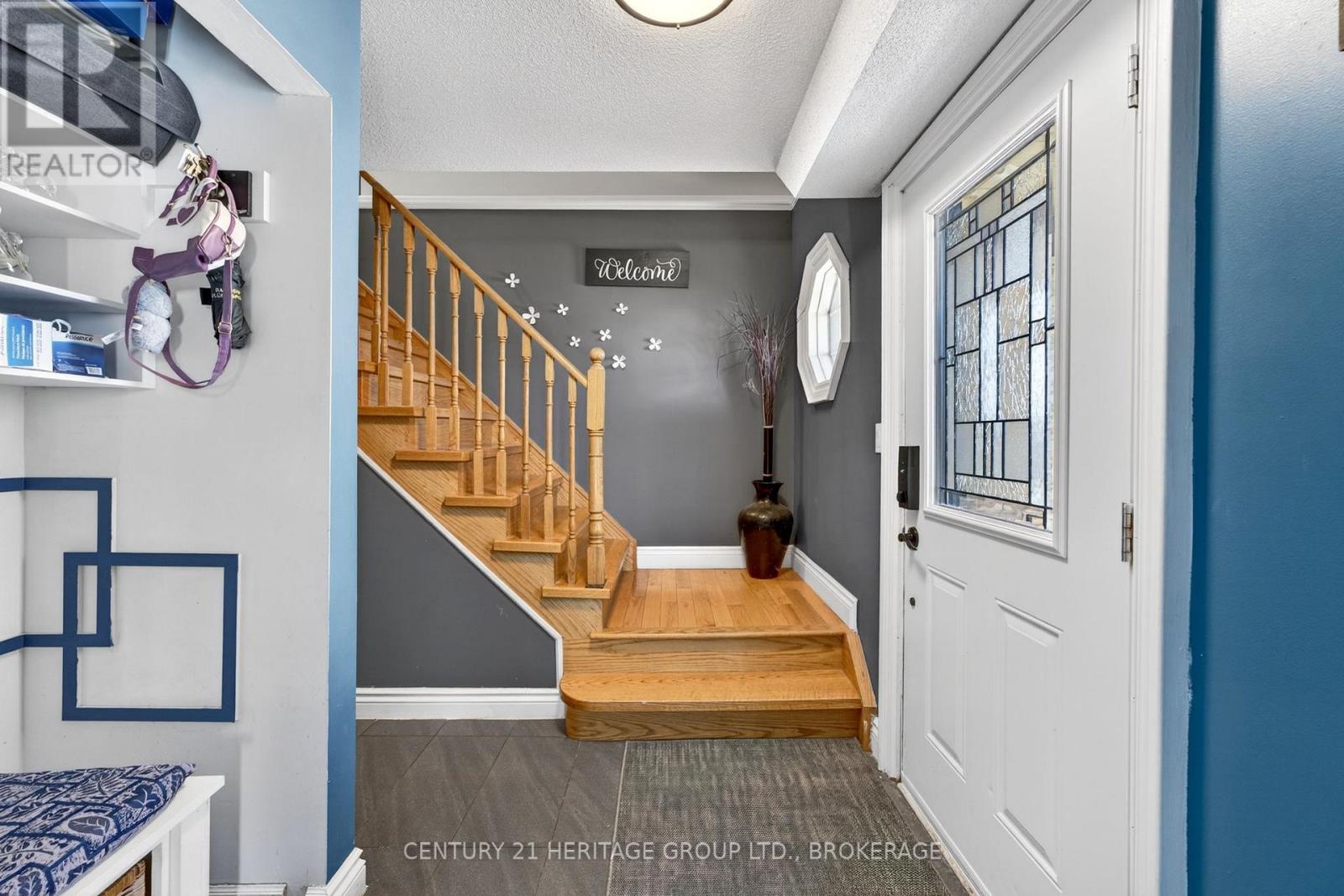 3 KEATES PLACE