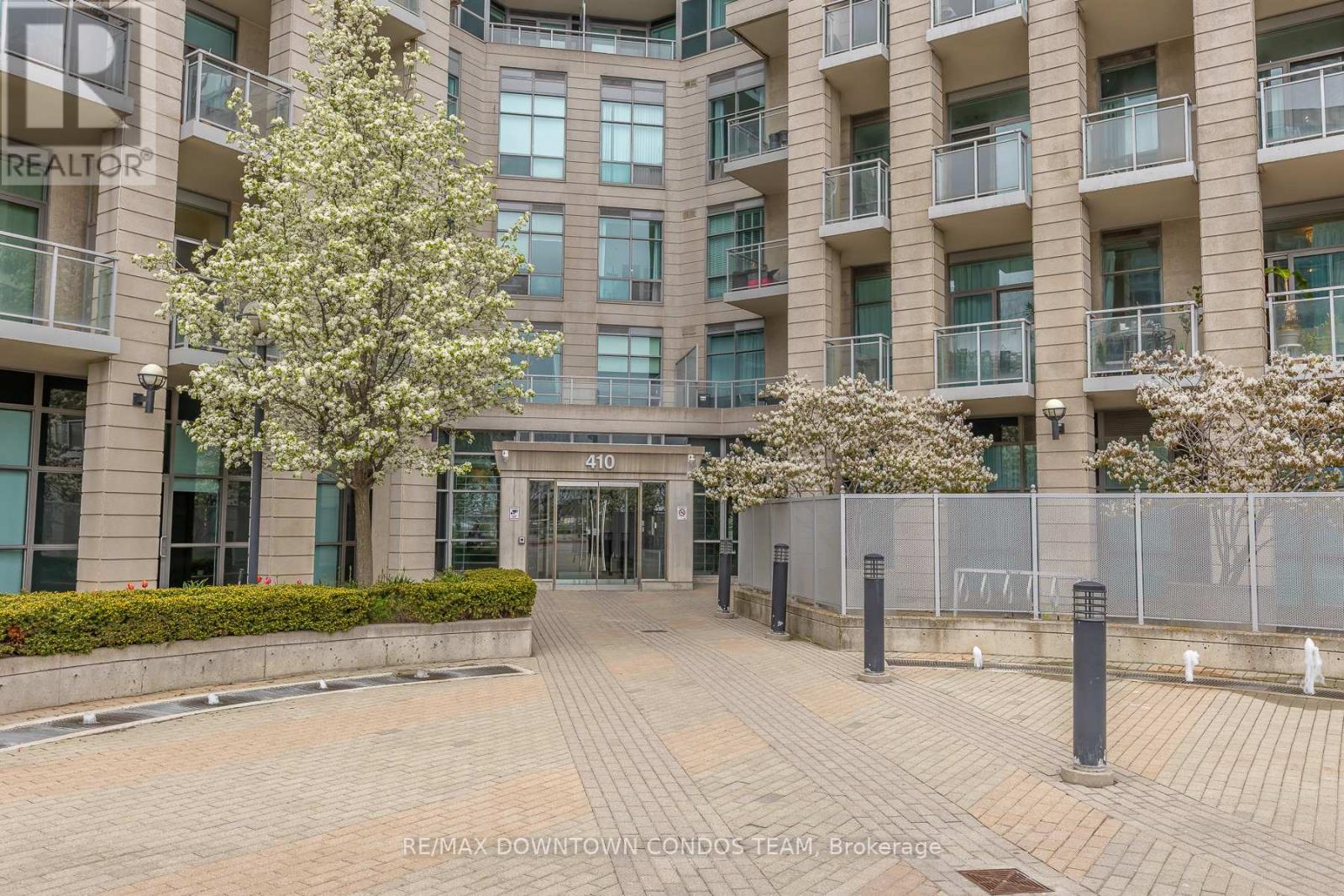 404 - 410 QUEENS QUAY W