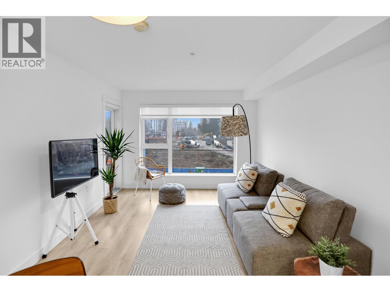 309 1519 CROWN STREET