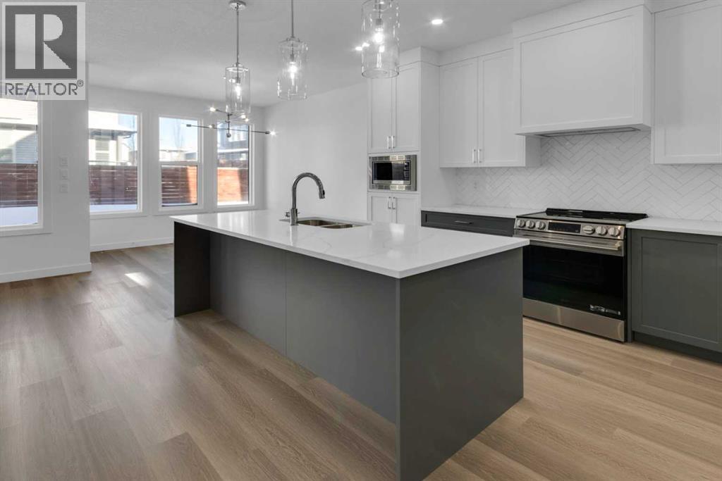 137 Copperhead Road SE