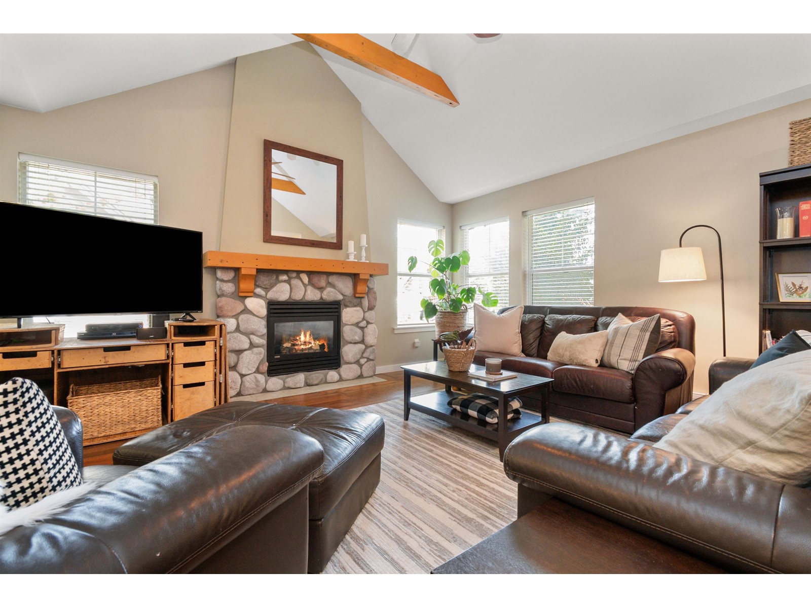 1829 MOSSY GREEN WAY|Cultus Lake South