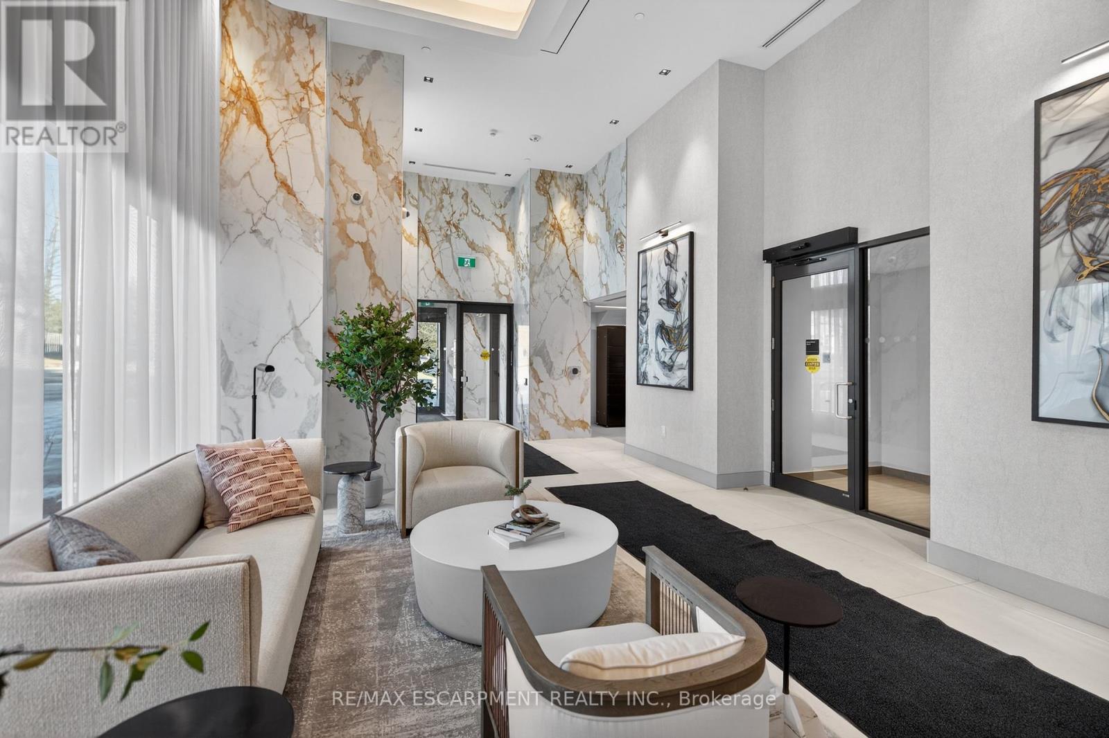 908 - 2088 JAMES STREET