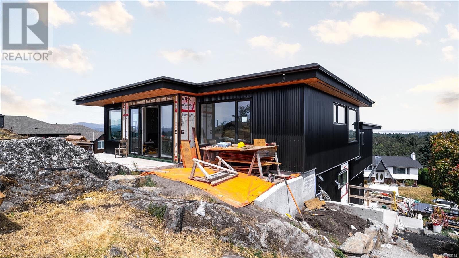 3700 Kootenay Pl