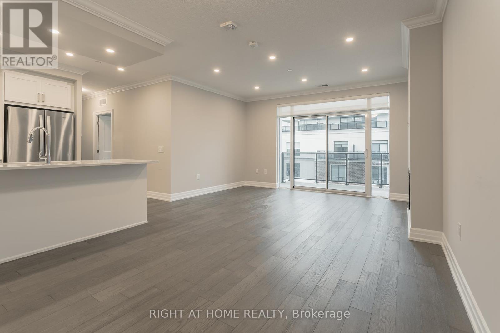 # 910 - 460 CALLAWAY ROAD