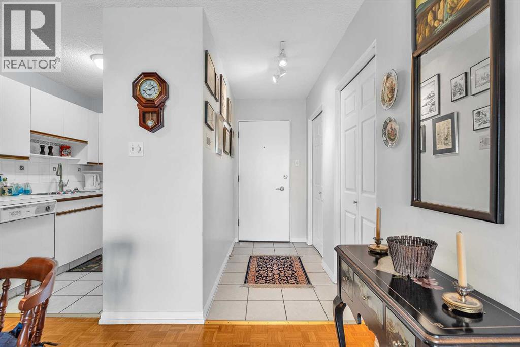 102, 516 Cedar Crescent SW