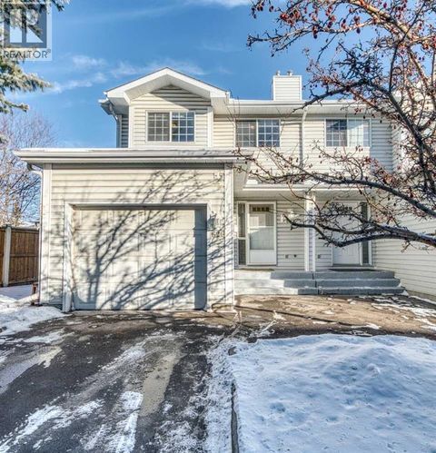626 Hawkstone Manor NW Calgary AB T3G3X2