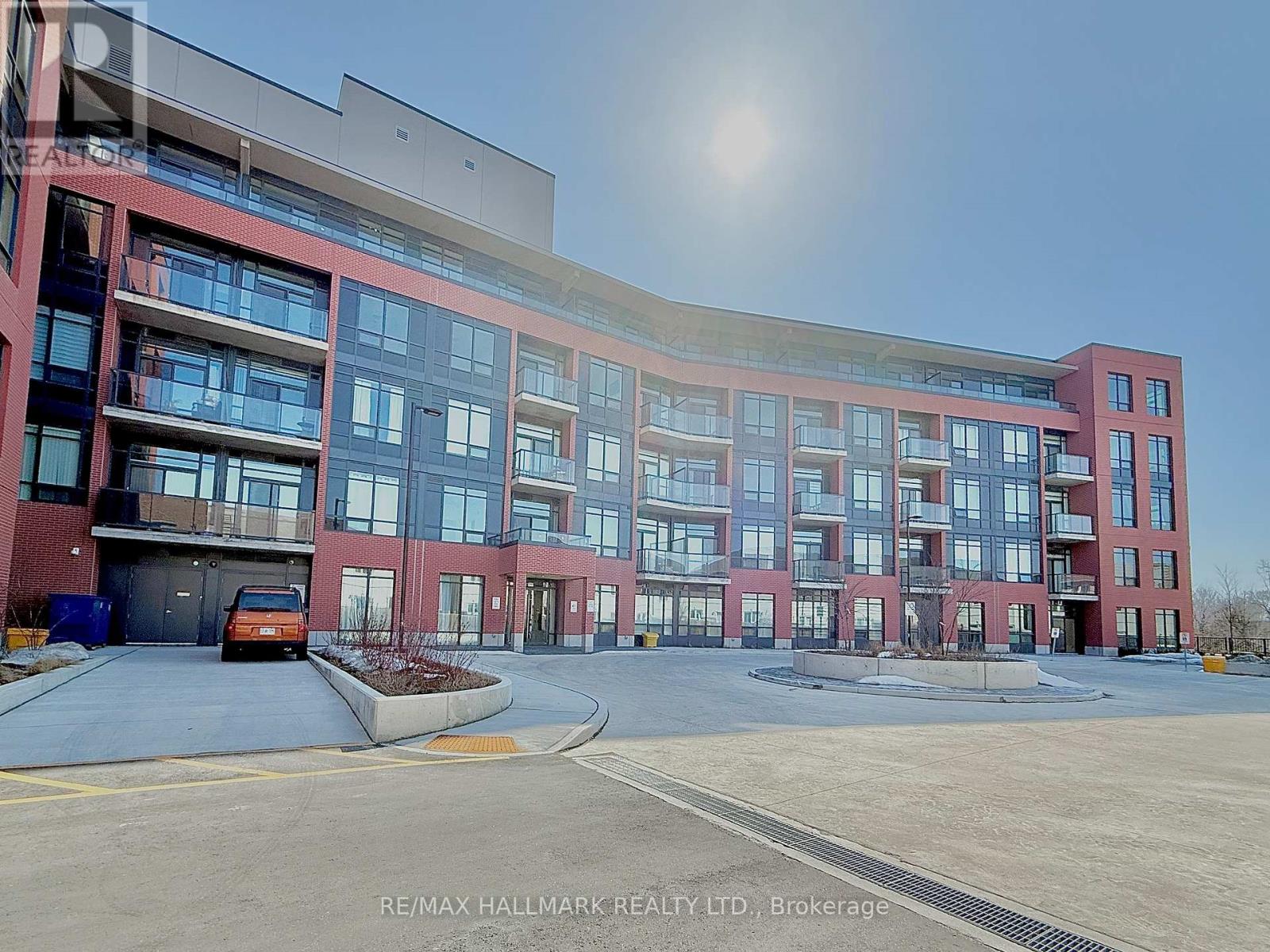 PH12 - 1010 DUNDAS STREET E