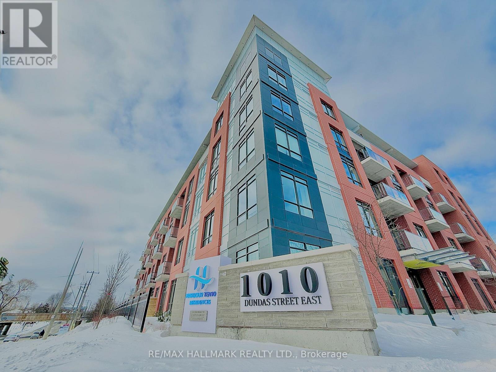 PH12 - 1010 DUNDAS STREET E