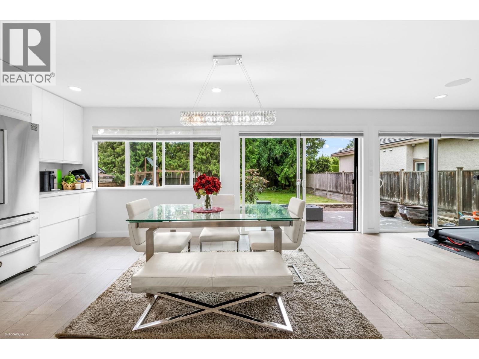 6471 GIBBONS DRIVE