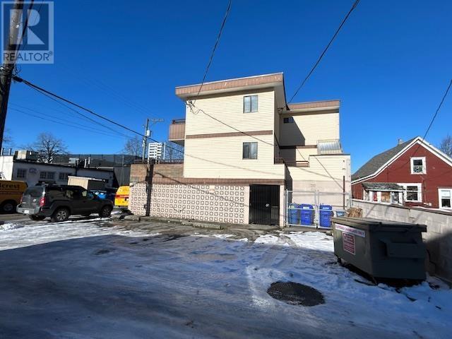 210 E 16TH AVENUE