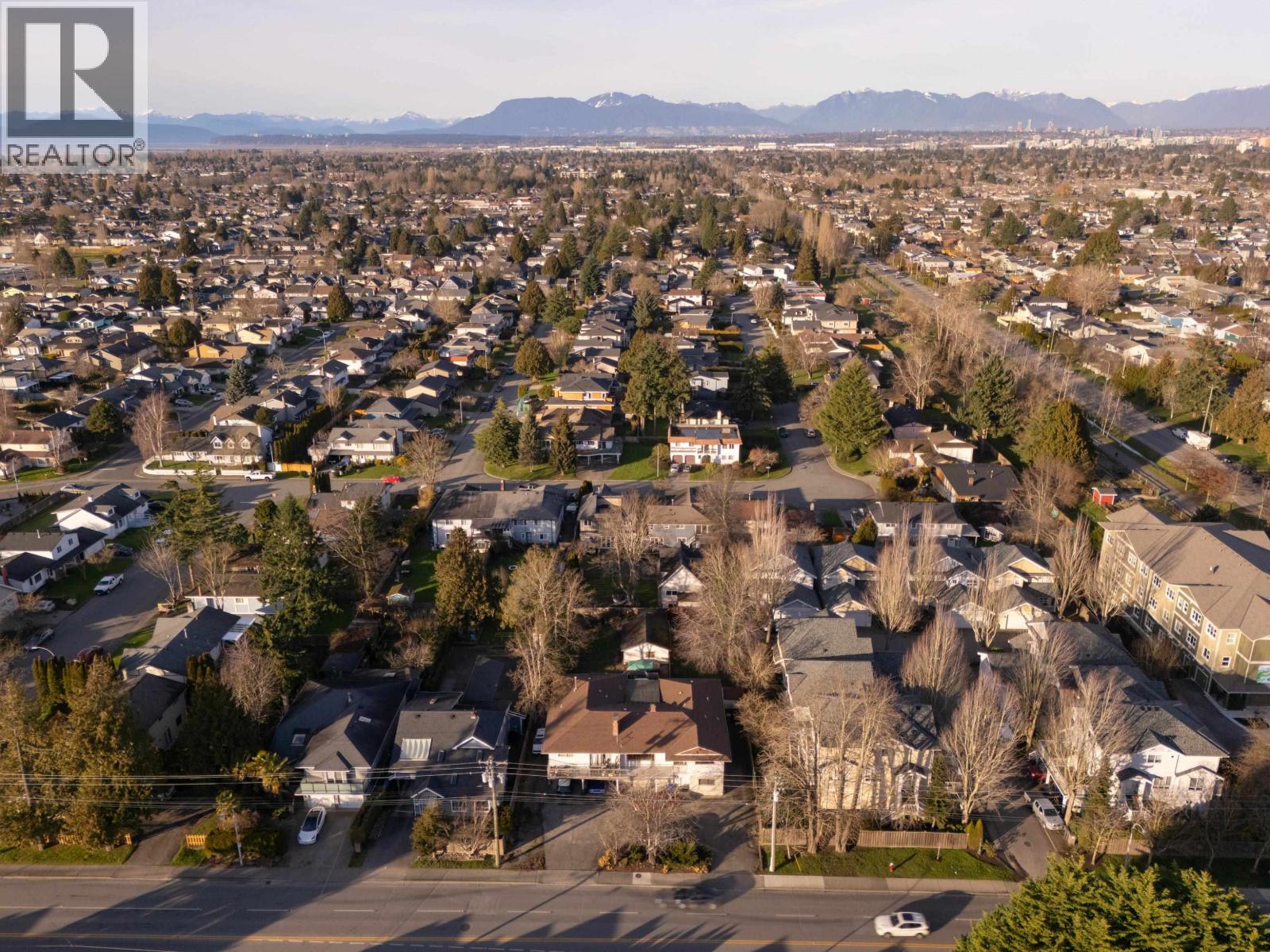 4751 - 4771 STEVESTON HIGHWAY