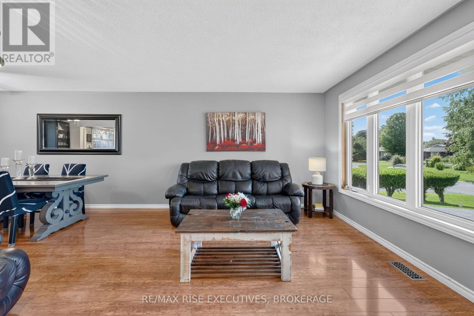 7 CORNELL AVENUE