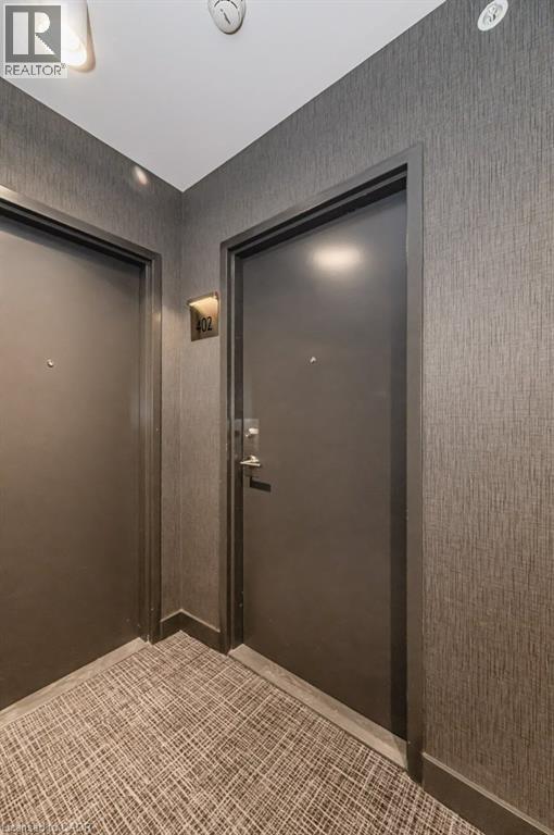 85 DUKE Street W Unit# 402