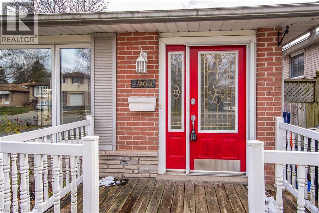 1209 VALENTINE Drive