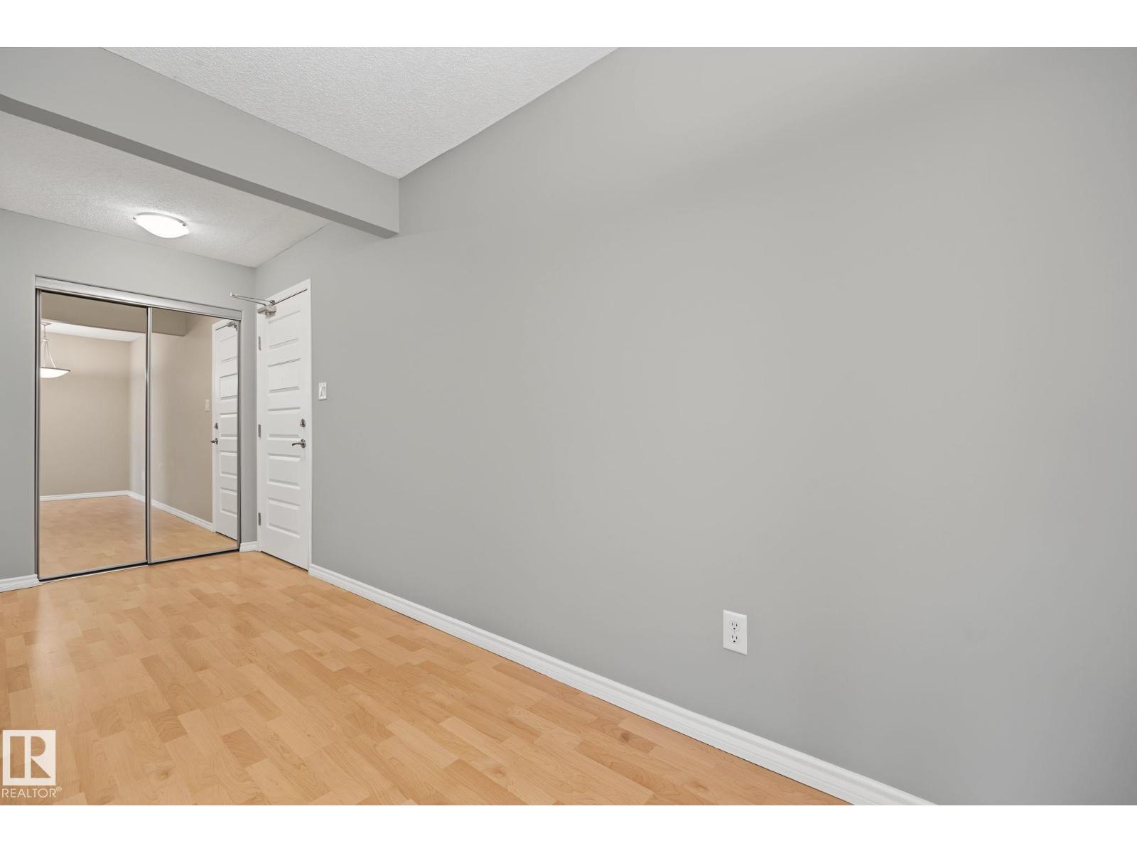 #102 646 MCALLISTER LO SW SW