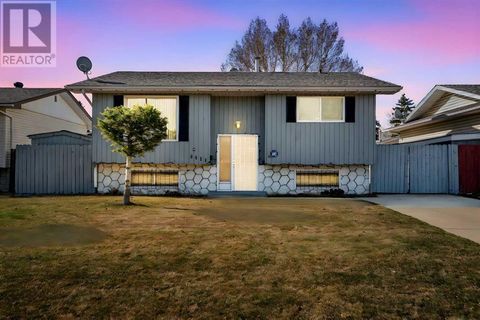 5411 Rundleview Road NE Calgary AB T1Y1J7
