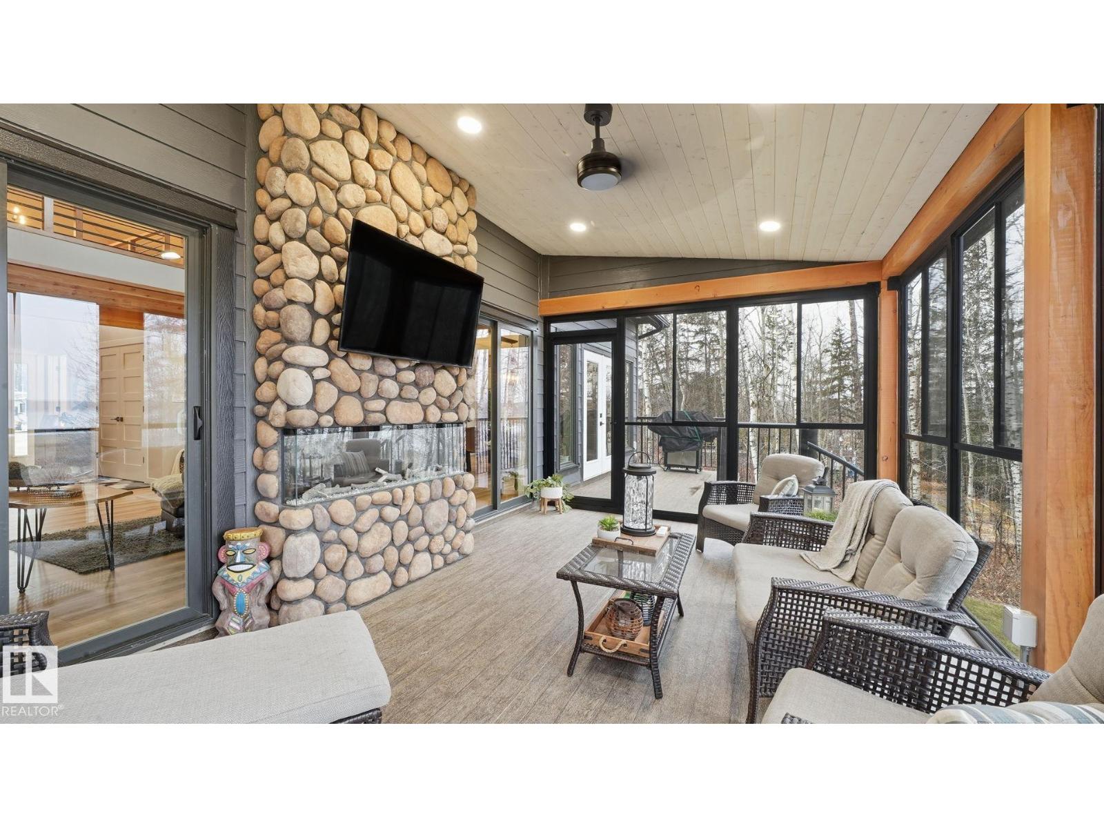 #48 52518 RGE ROAD 52