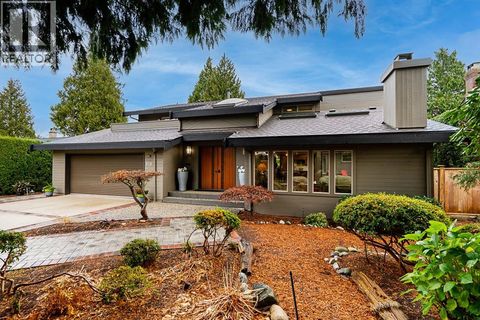 918 50B STREET Delta BC V4M2V9