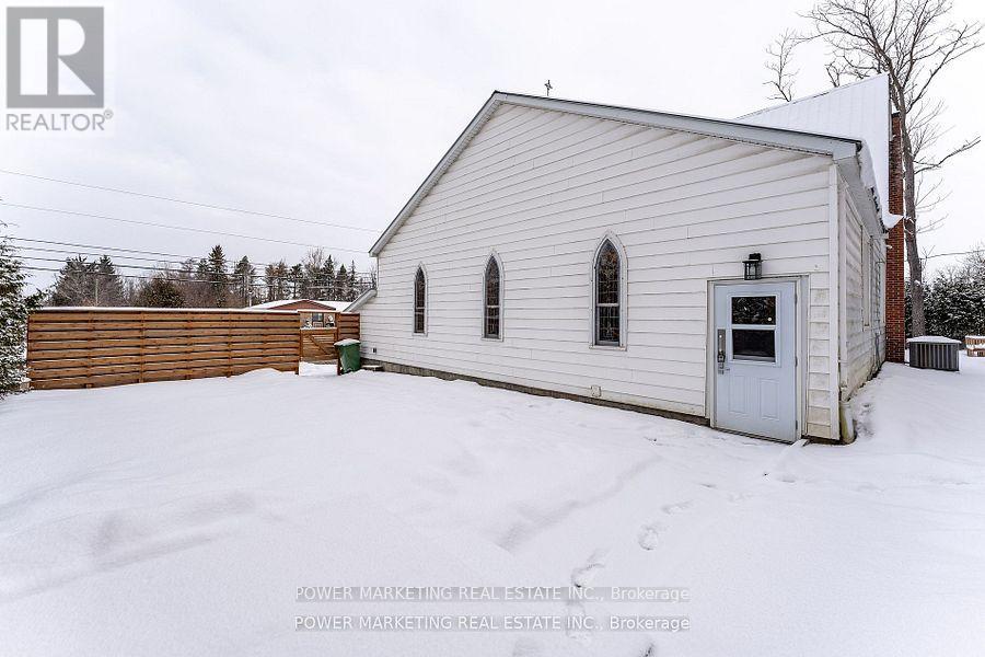 2476 OLD MONTREAL ROAD