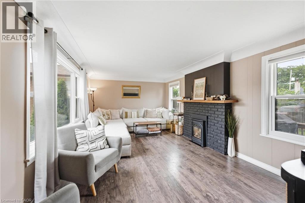 481 UPPER GAGE Avenue