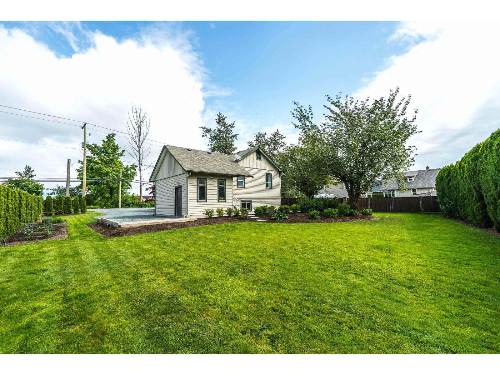 50750 YALE ROAD|Rosedale