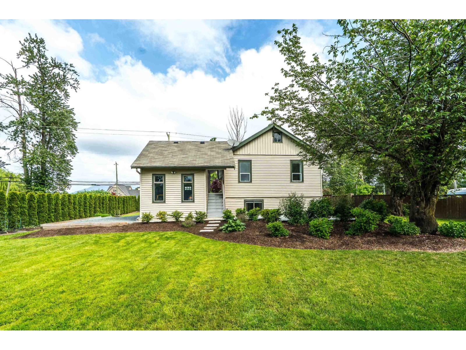 50750 YALE ROAD|Rosedale