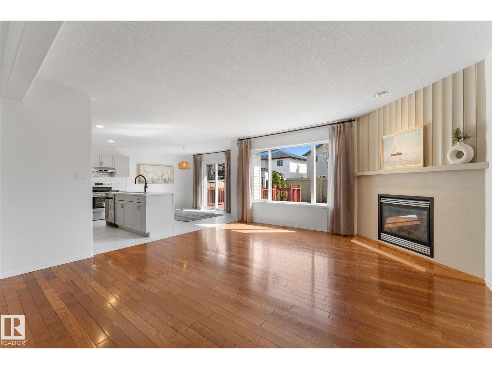 326 SILVER BERRY RD NW