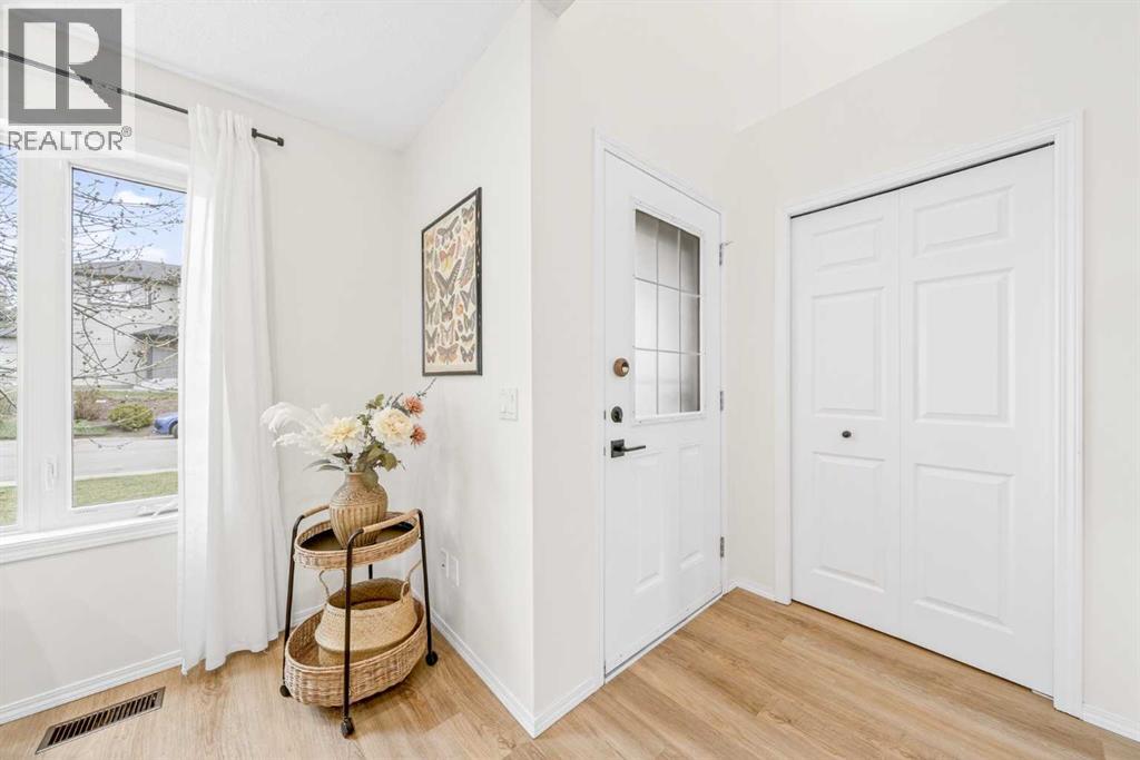 182 Covemeadow Close NE