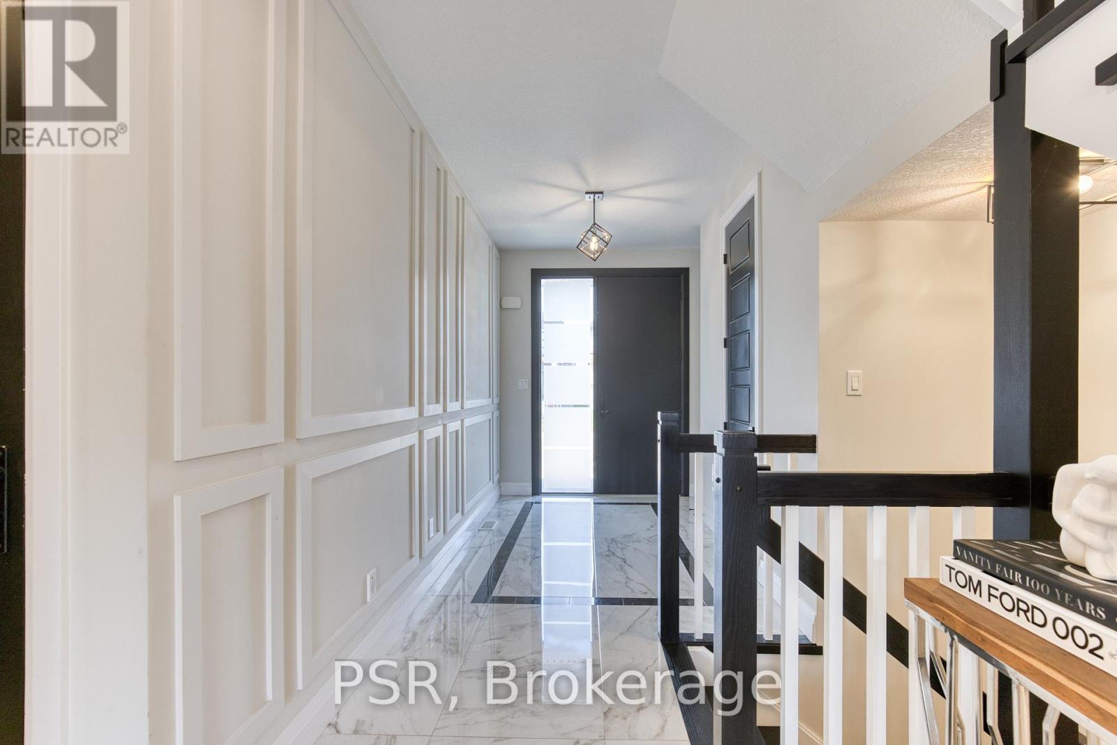 545 DOONWOODS CRESCENT