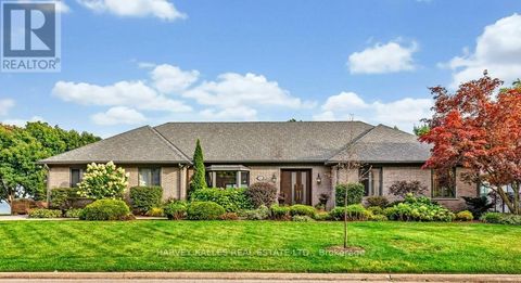 90 OAKLANDS PARK COURT Burlington (Bayview) ON L7T4G9