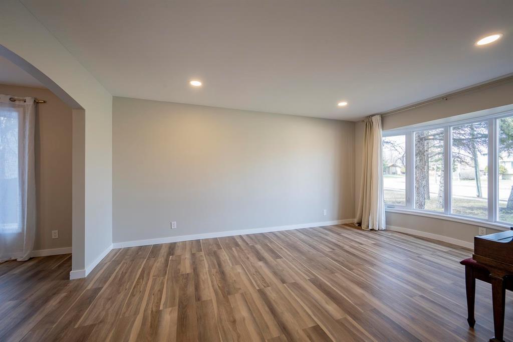 2 Hunterspoint Road