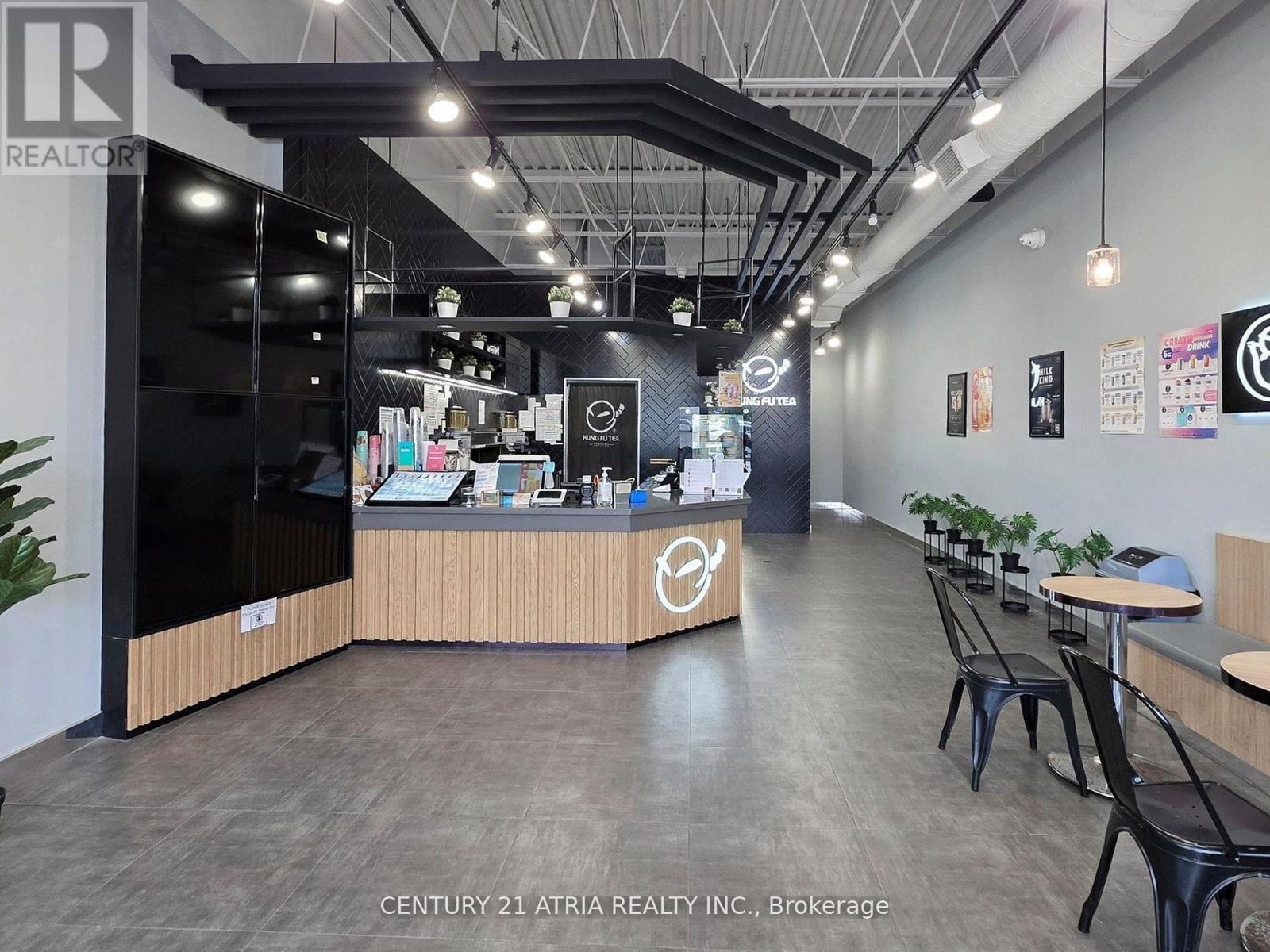 4 - 2460 NEYAGAWA BOULEVARD