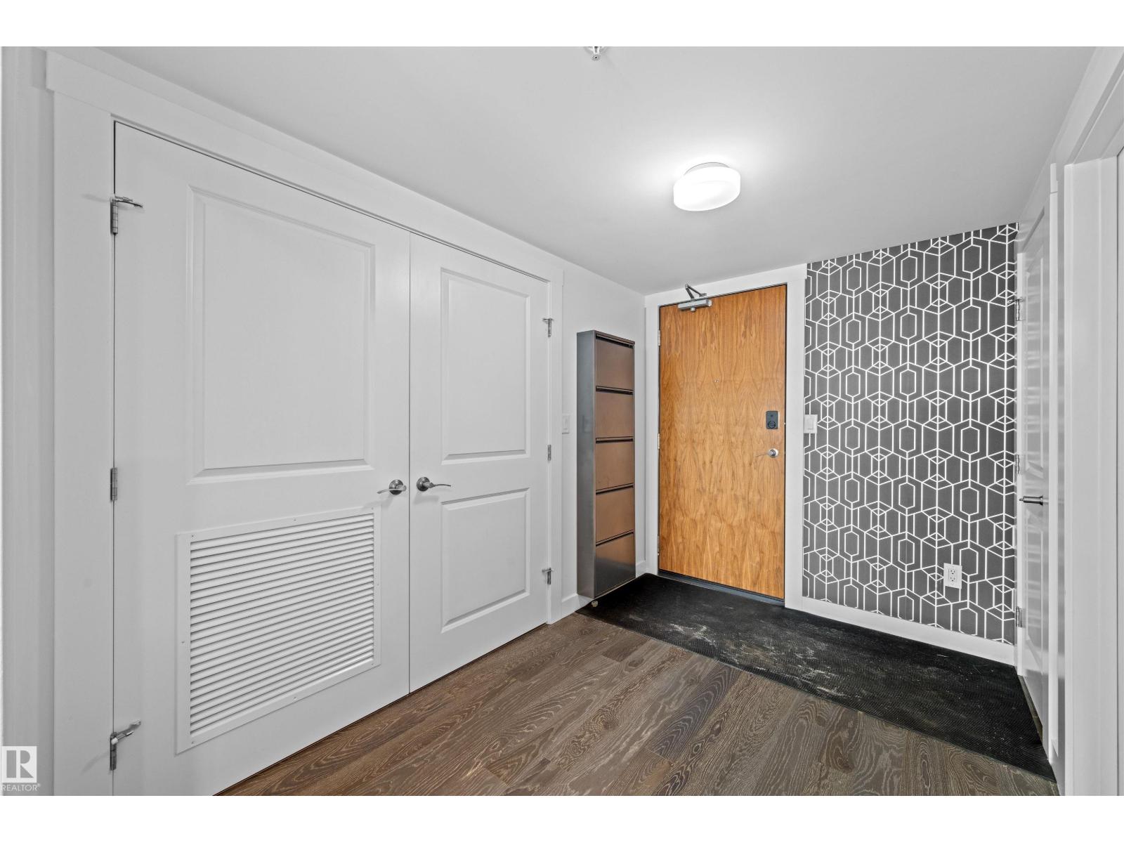 #1104 9720 106 ST NW