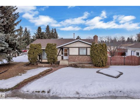 5504 18 AV NW Edmonton AB T6L2C2