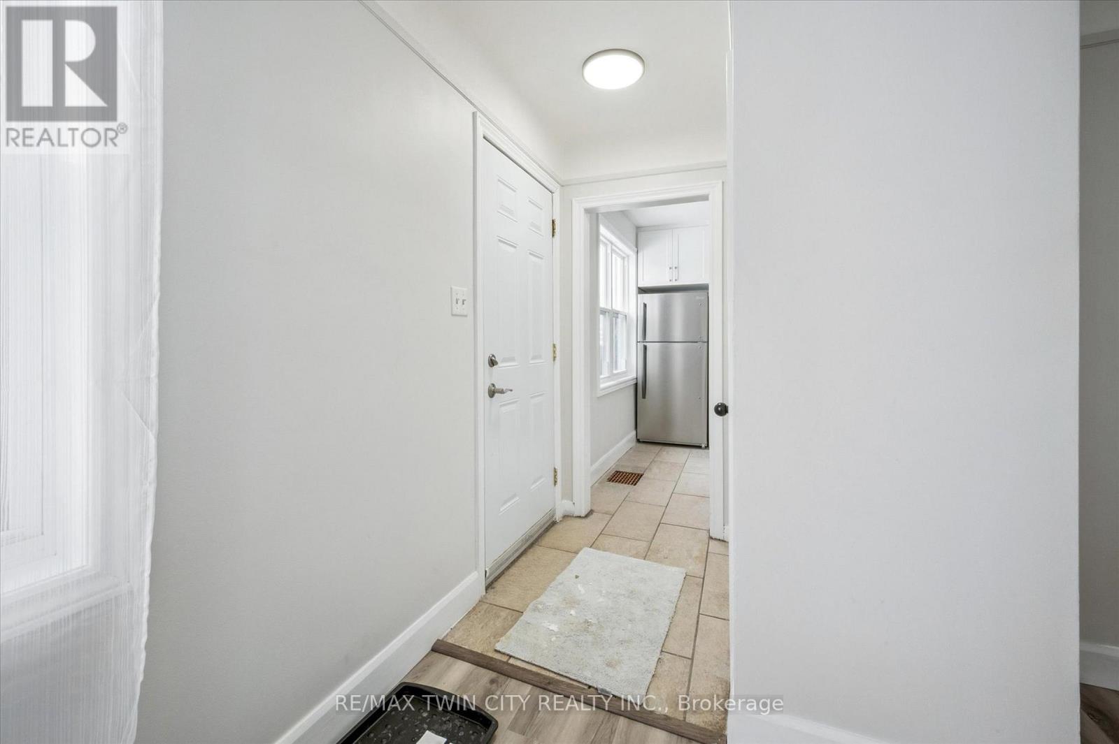 56 COLUMBIA STREET W