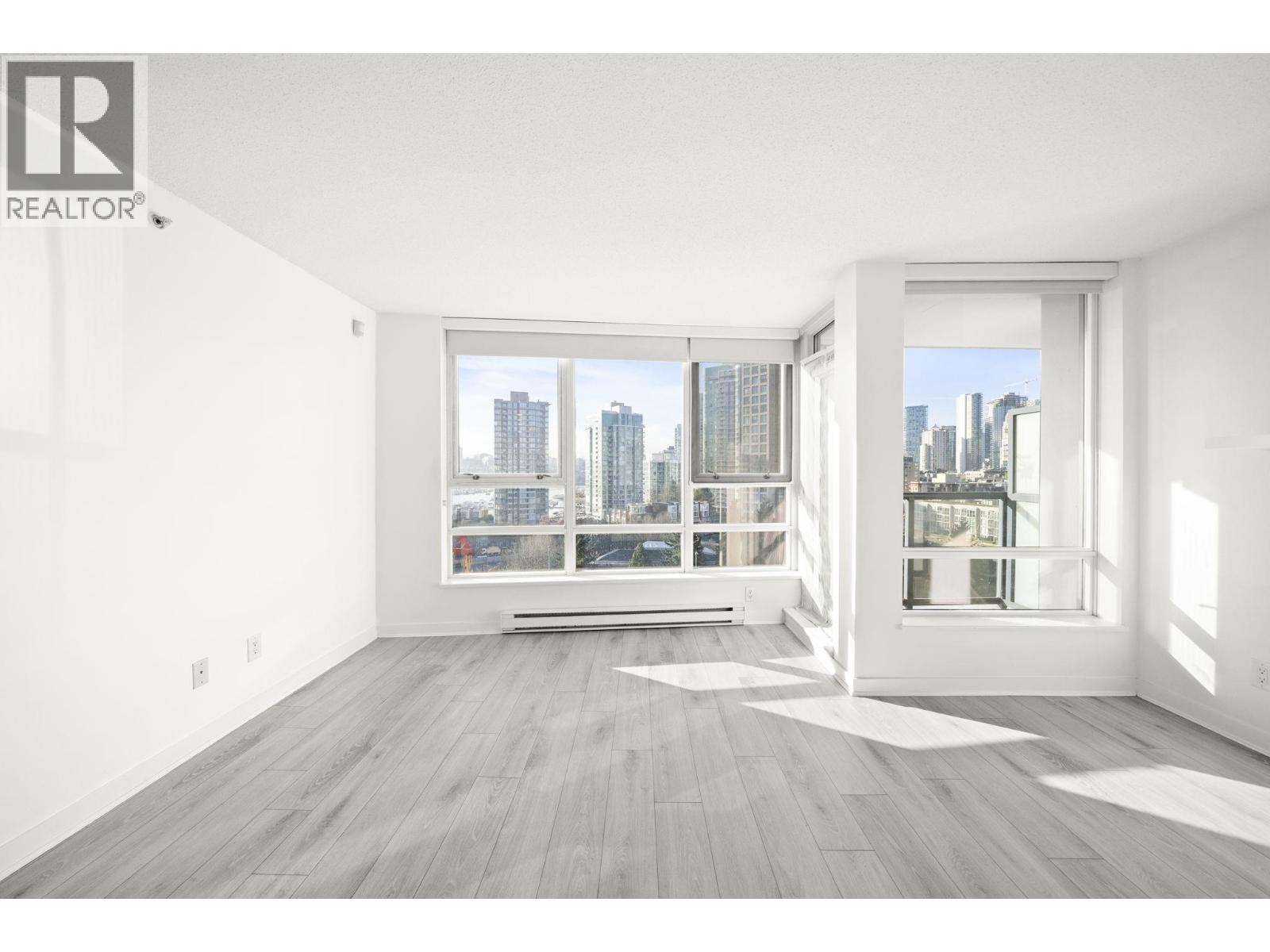 1501 939 EXPO BOULEVARD