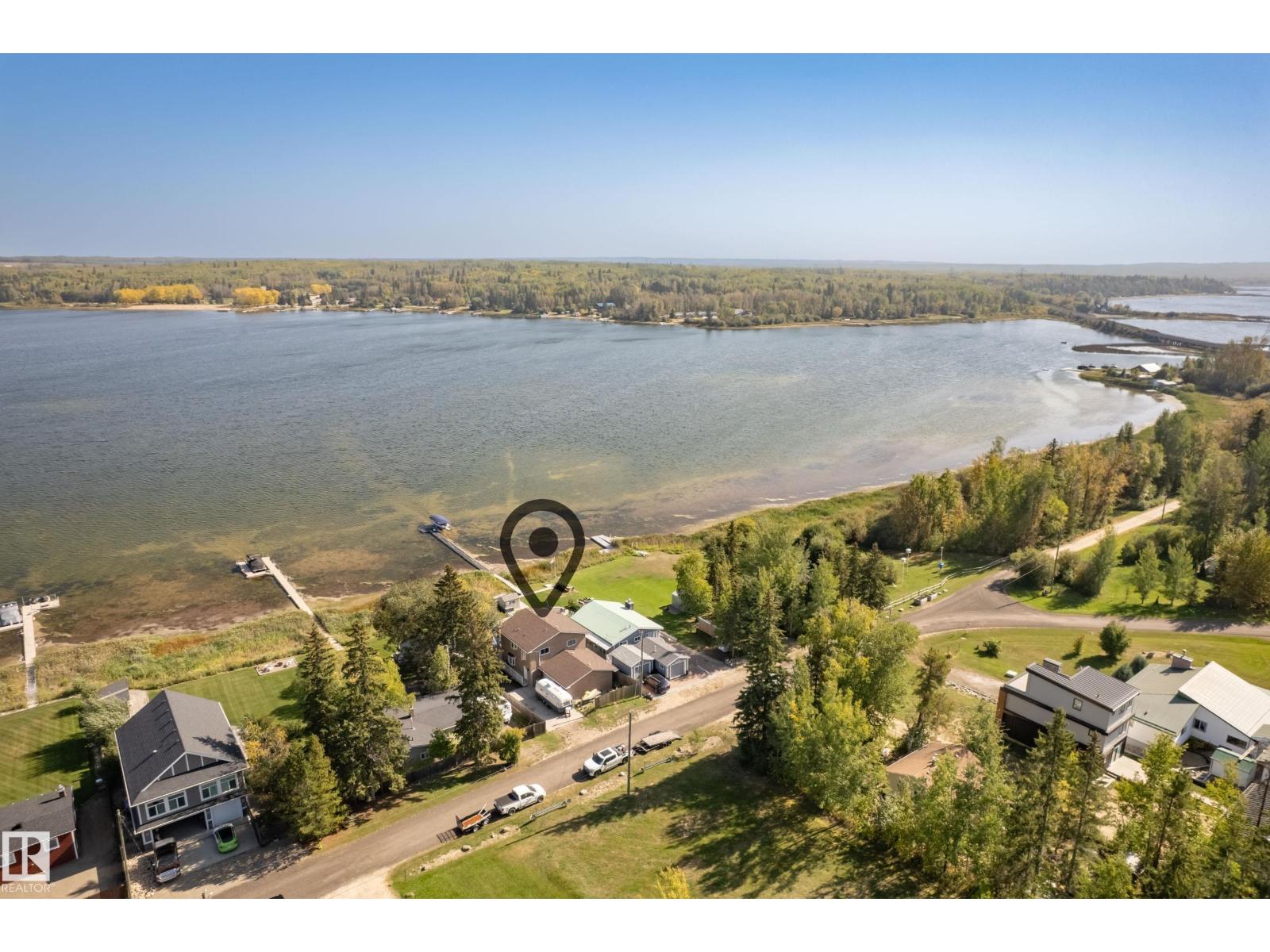 104 BAYVIEW DR