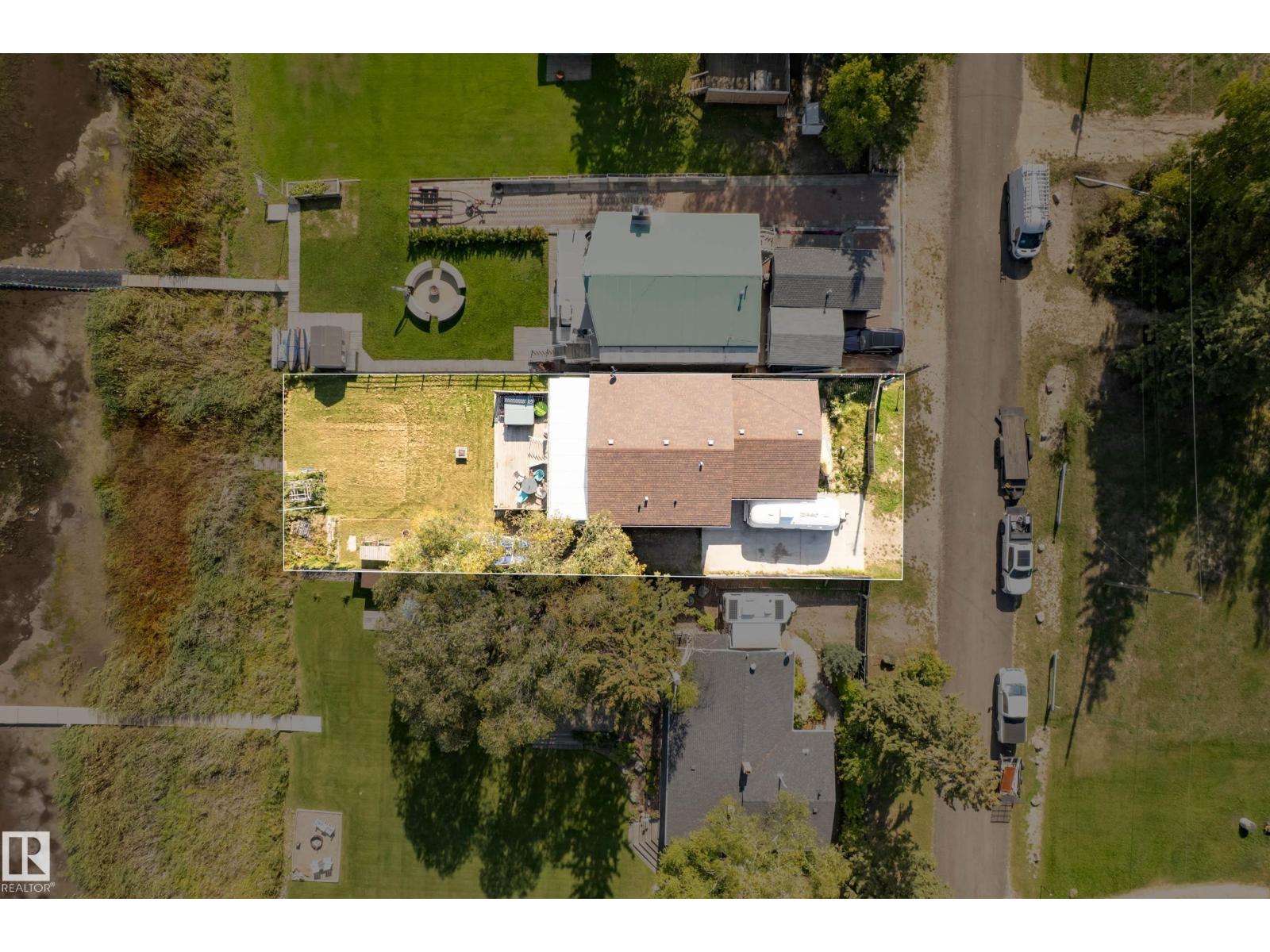 104 BAYVIEW DR